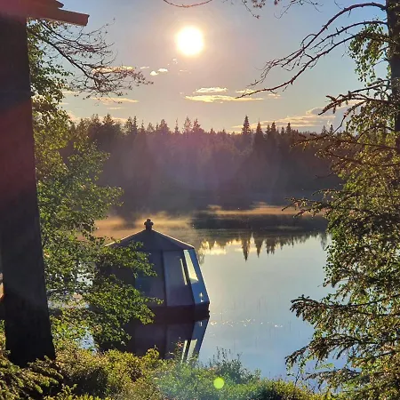 Aurorahut, Overwater Hut Bådhotel Kuusamo