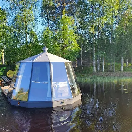 Bådhotel Aurorahut, Overwater Hut Kuusamo
