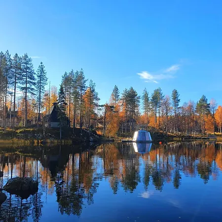 Aurorahut, Overwater Hut كوسامْوُ