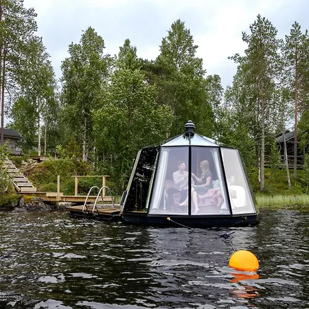 Ботель Aurorahut, Overwater Hut Куусамо