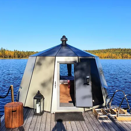Aurorahut, Overwater Hut بوتيل *